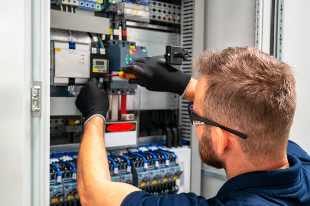 Best Affordable Emergency Electrician  in Blue Springs, MO